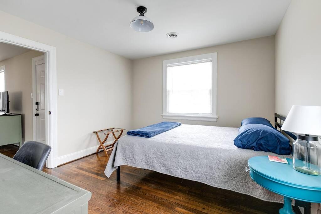 Rva Cozy & Spacious Near Downtown Holiday home